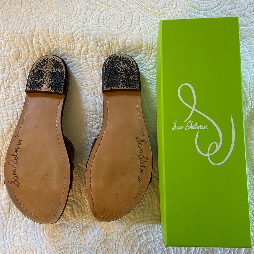 Gaige Slide Sandals - Picture 4 of 4
